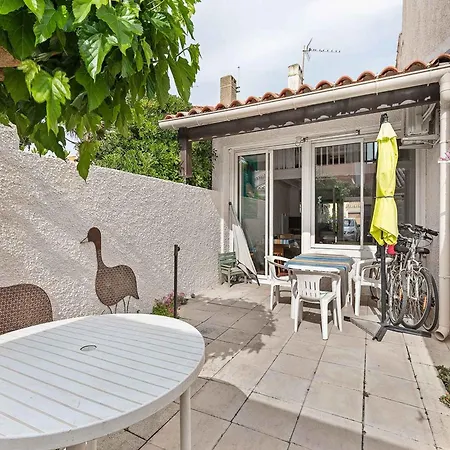 Διαμέρισμα Spacious In *